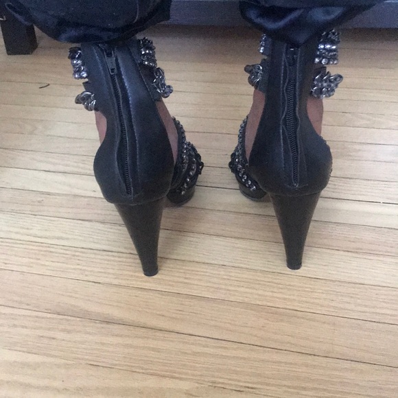 Black leather sandals - Picture 3 of 15